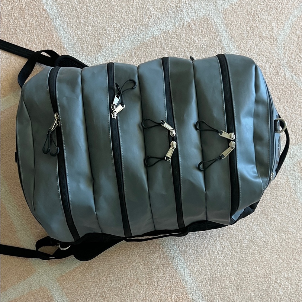 Tobiq 30L Backpack - ultimate on the go organization. Great for travel!